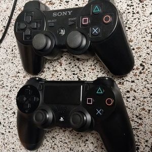 Playstation Wireless controllers